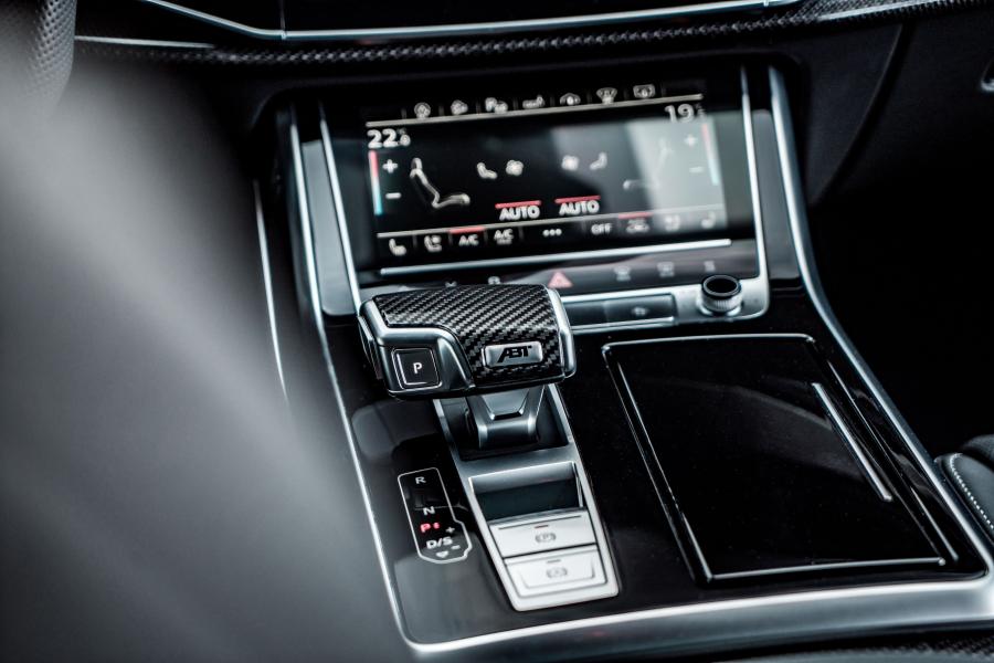 Детали интерьера Audi SQ7 TDI Widebody by ABT (4M) 2020 года  (фото 5 из 24)